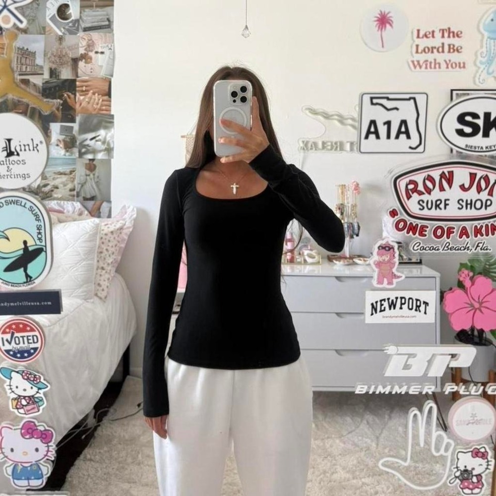 black ribbed long sleeve top